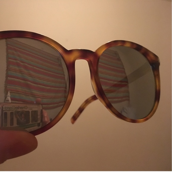 YvesSaintLaurent Classic Sunglasses main image 6